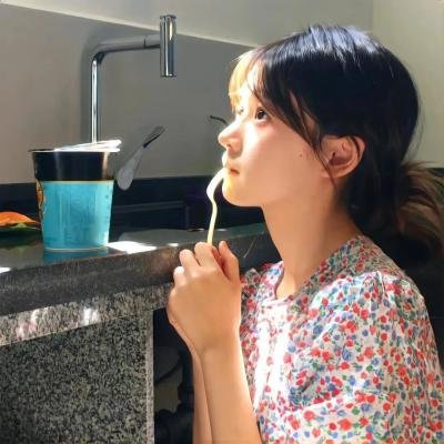 女恶魔人